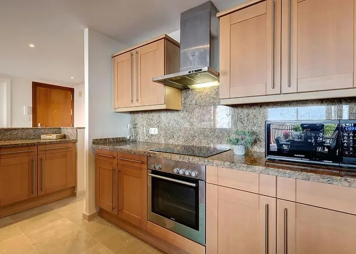 017 Superb Sea View 2 Bed Calahonda Apartment