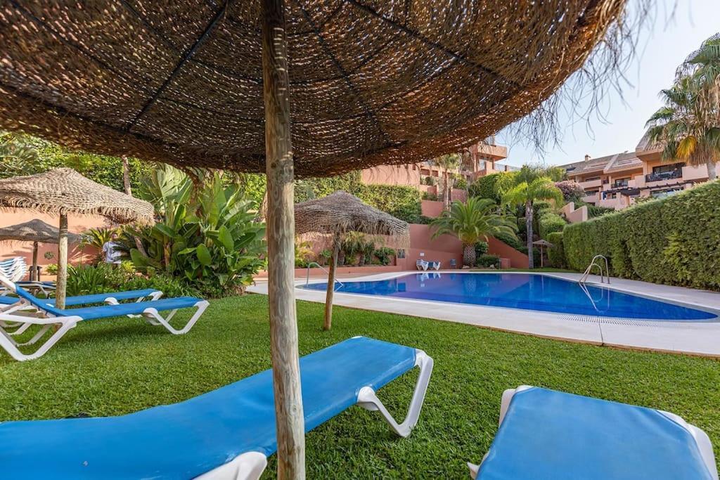 017 Superb Sea View 2 Bed Calahonda *