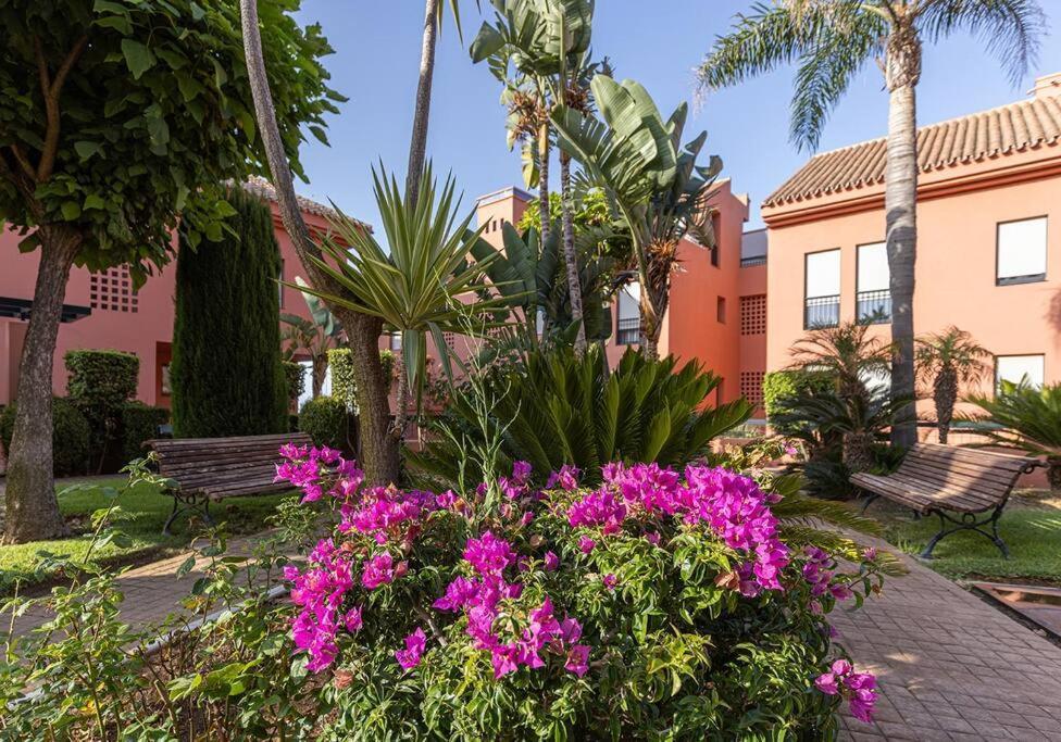 017 Superb Sea View 2 Bed Calahonda Apartment